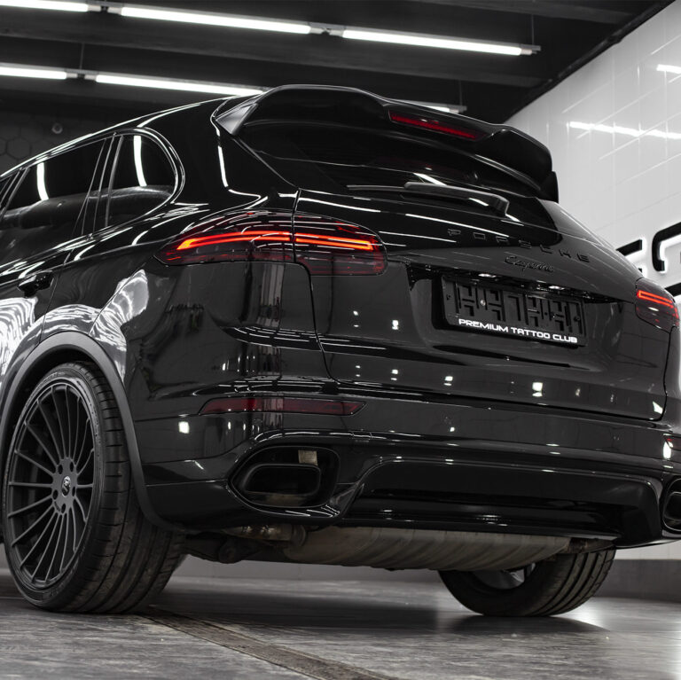 Рестайлинг задней части Porsche Cayenne