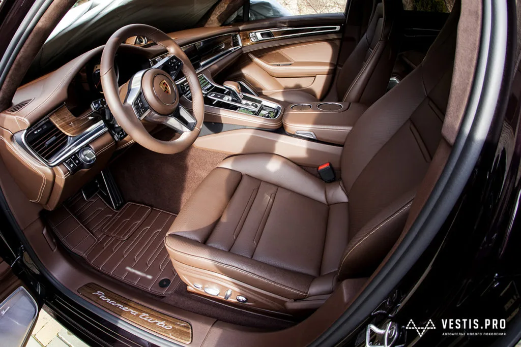 Porsche Panamera 1 Porsche Panamera