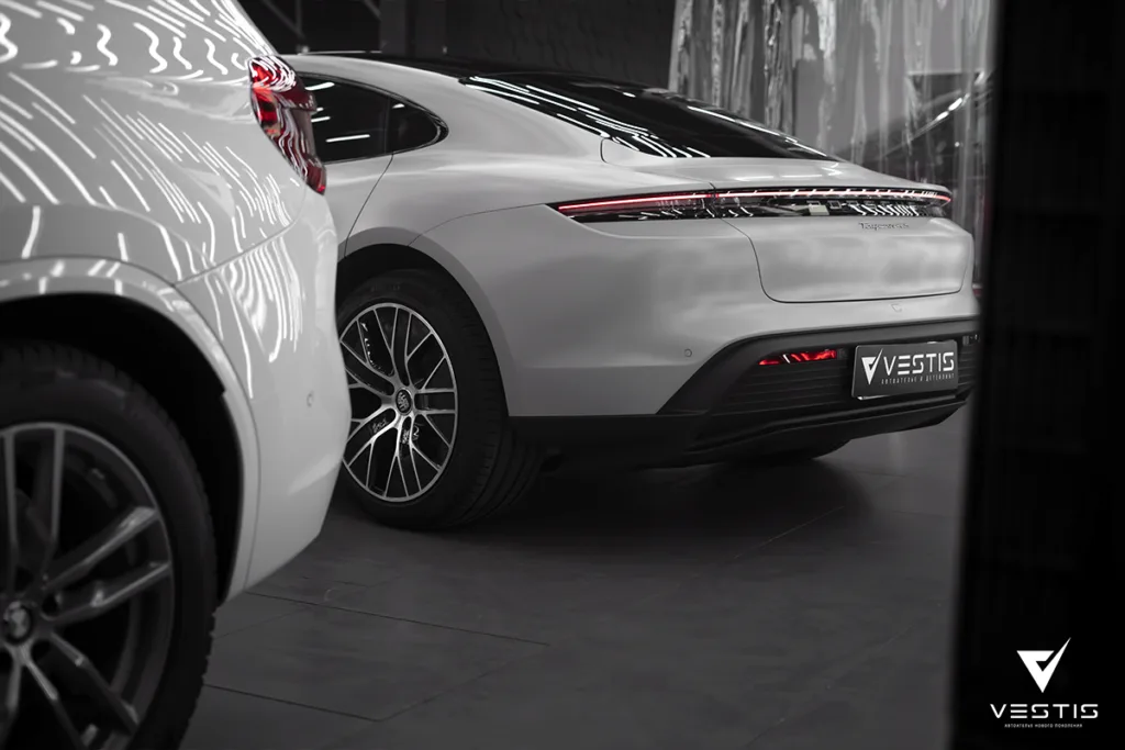 Porsche Taycan 7 Porsche Taycan