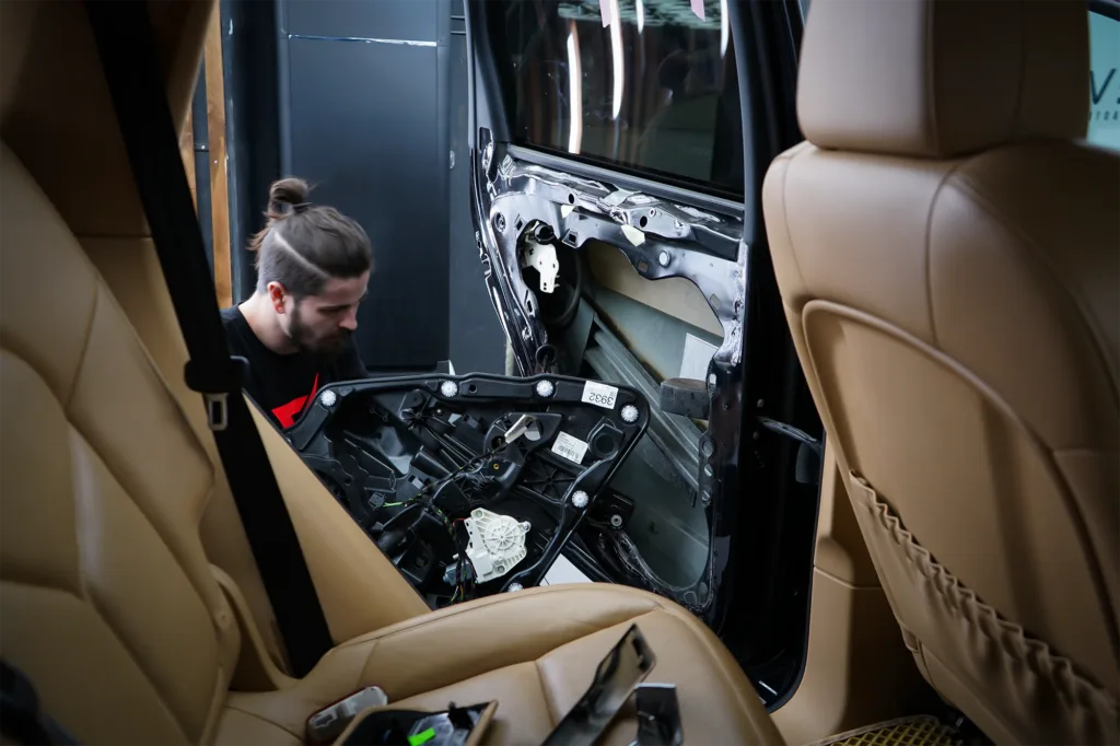 Рестайлинг задней части Porsche Cayenne | Из 958.1 в 958.2 24 Рестайлинг задней части Porsche Cayenne | Из 958.1 в 958.2
