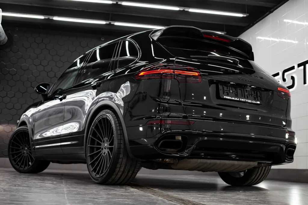 Рестайлинг задней части Porsche Cayenne | Из 958.1 в 958.2 33 Рестайлинг задней части Porsche Cayenne | Из 958.1 в 958.2