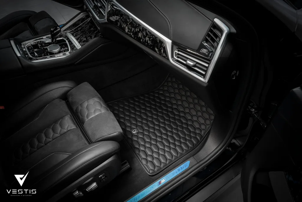 Перешив салона и ламинация карбоном интерьера BMW X6