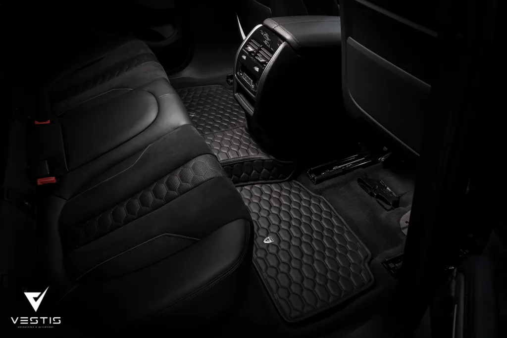 Перешив салона и ламинация карбоном интерьера BMW X6