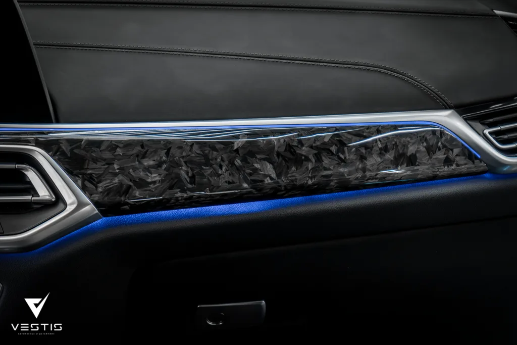 Перешив салона и ламинация карбоном интерьера BMW X6