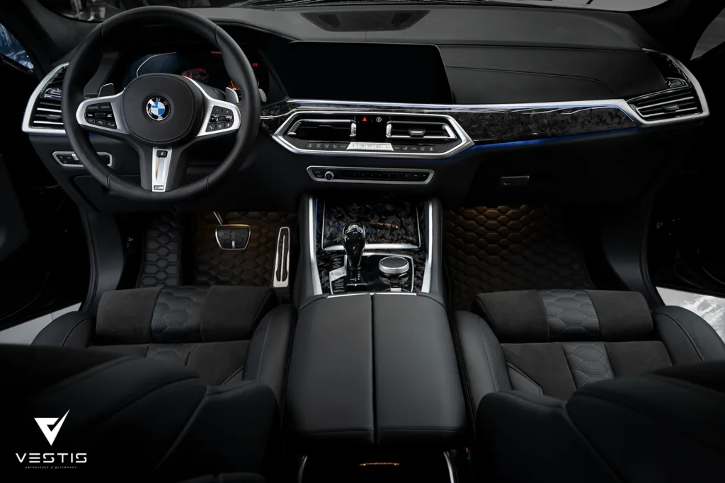 Перешив салона и ламинация карбоном интерьера BMW X6