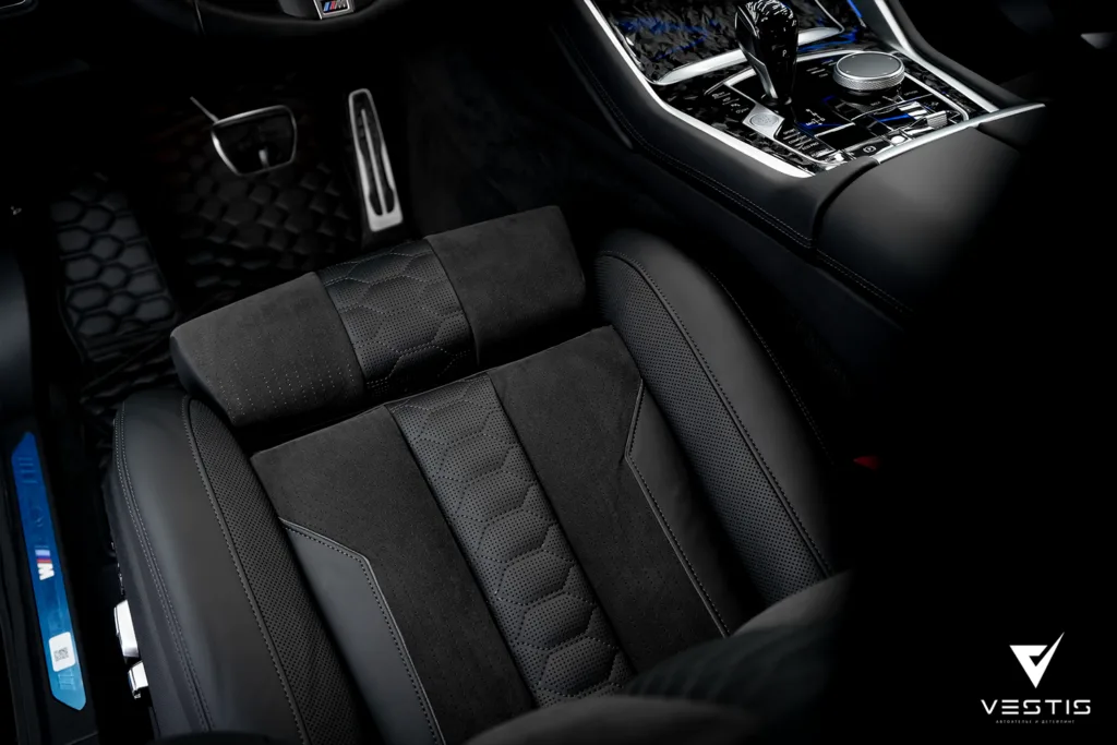 Перешив салона и ламинация карбоном интерьера BMW X6