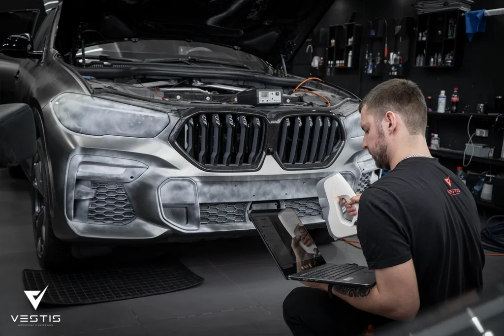 Полная оклейка кузова BMW X6 G06 в 2 типа пленок