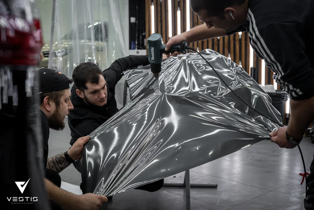 Полная оклейка кузова BMW X6 G06 в 2 типа пленок