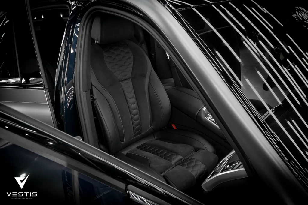 Перешив салона и ламинация карбоном интерьера BMW X6