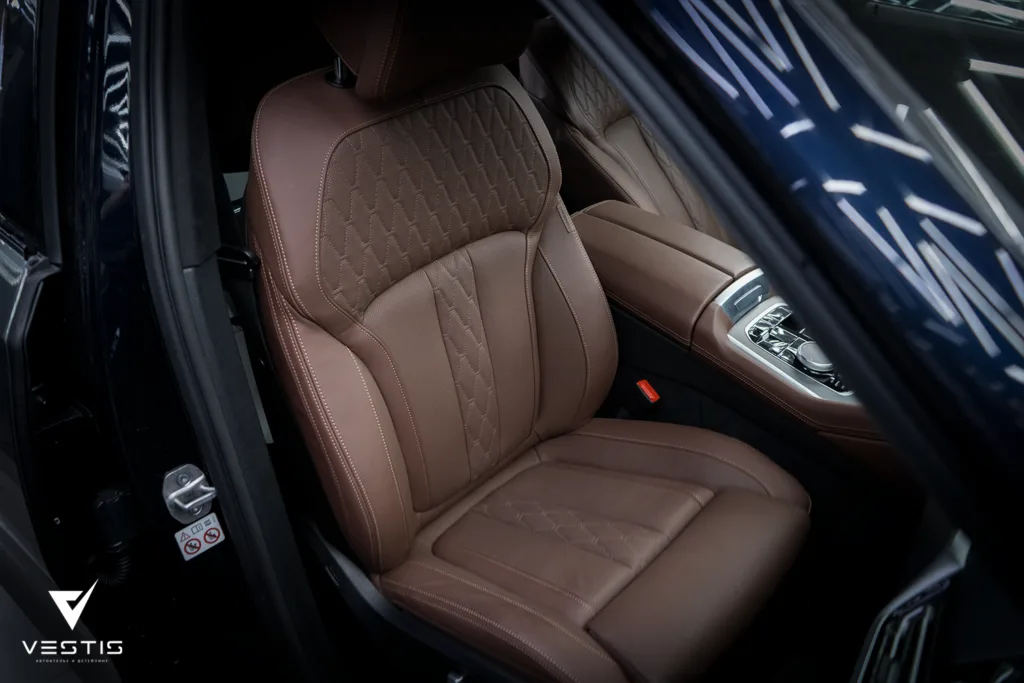 Перешив салона и ламинация карбоном интерьера BMW X6