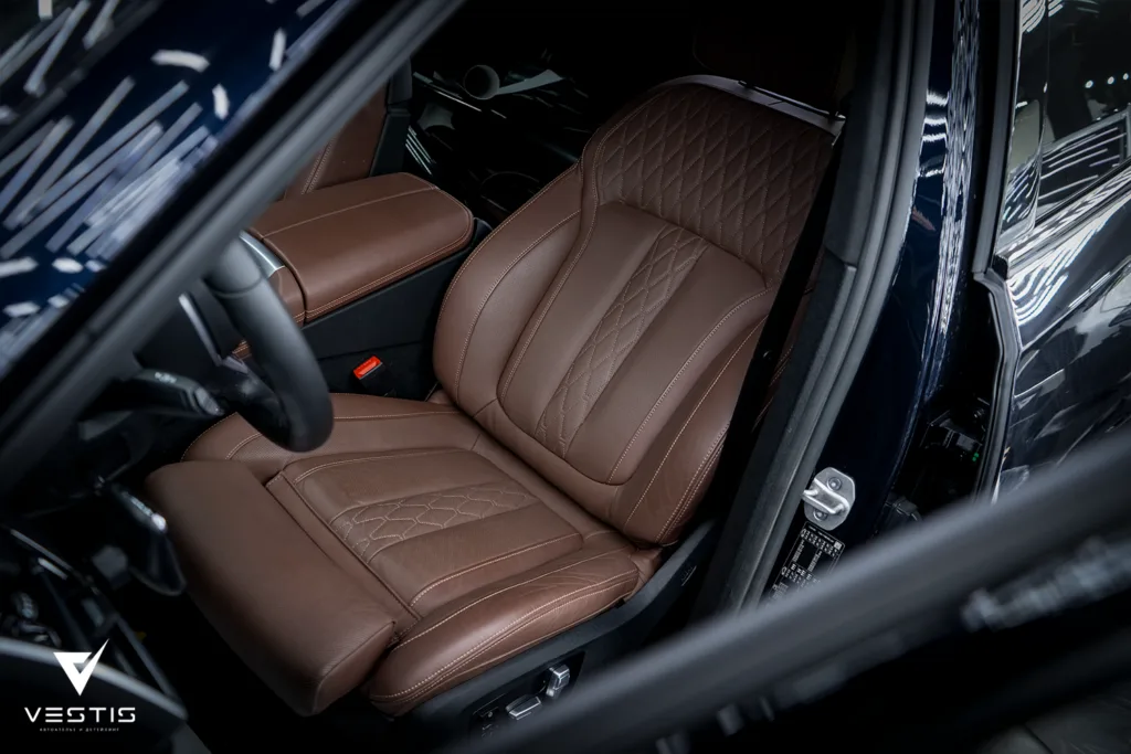 Перешив салона и ламинация карбоном интерьера BMW X6