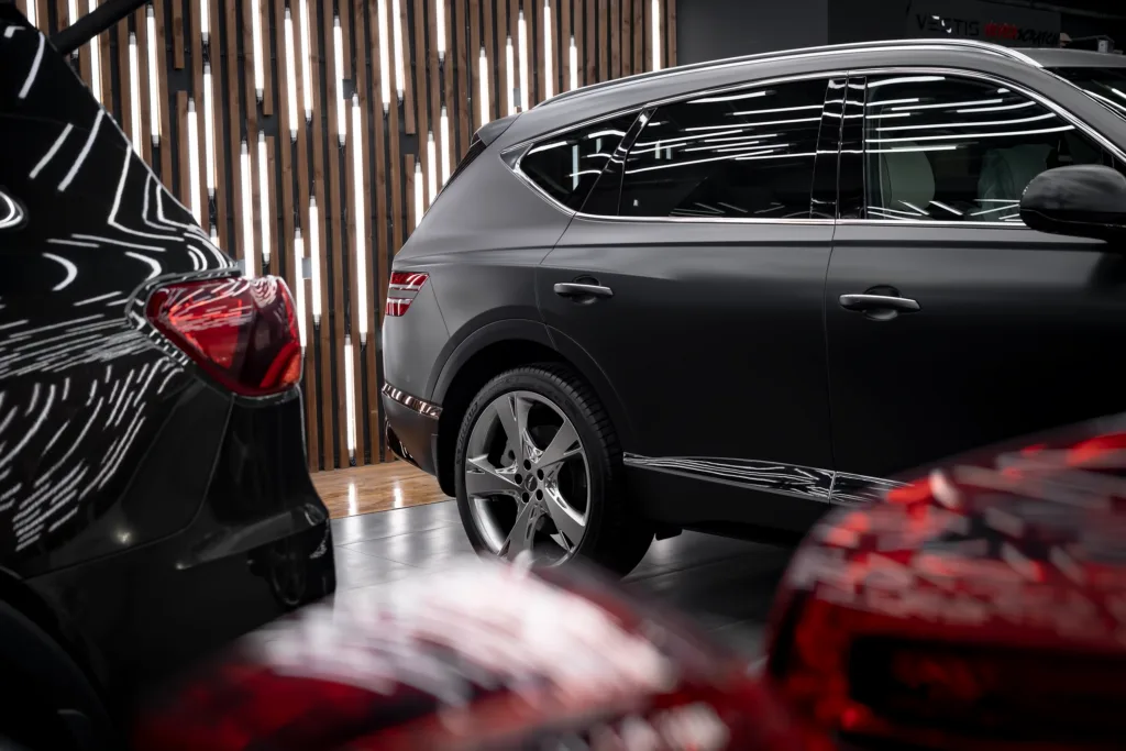 Оклейка кузова Genesis GV80 двумя типами пленок 12 Оклейка кузова Genesis GV80 двумя типами пленок