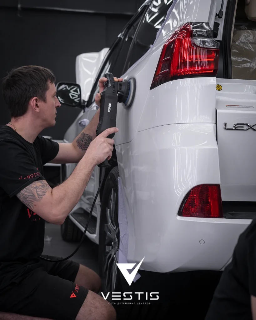 Химчистка и установка антигравийной пленки на Lexus LX570 6 Lexus LX570 - Химчистка кузова и салона, оклейка антигравийной пленкой, полировка и нанесение воска