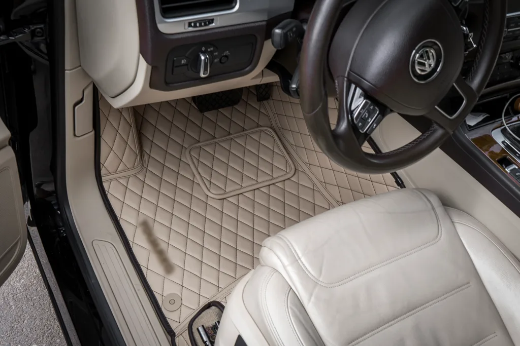 Коврики с максимальной защитой пола в Volkswagen Touareg