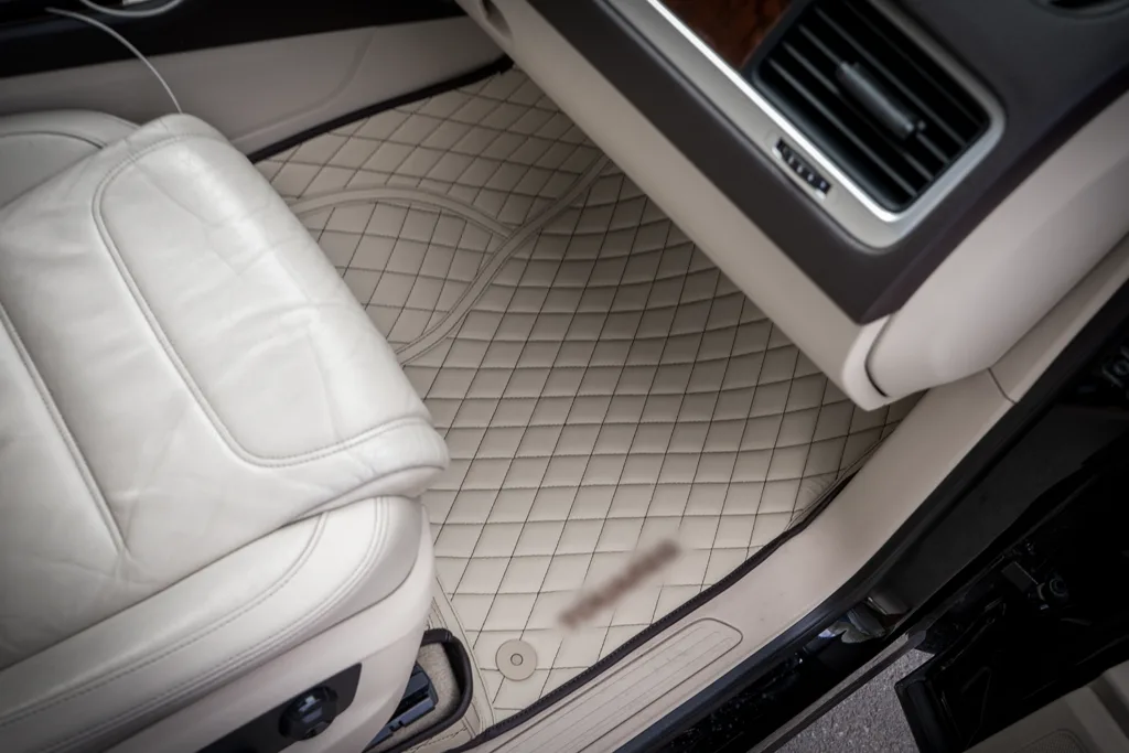 Коврики с максимальной защитой пола в Volkswagen Touareg