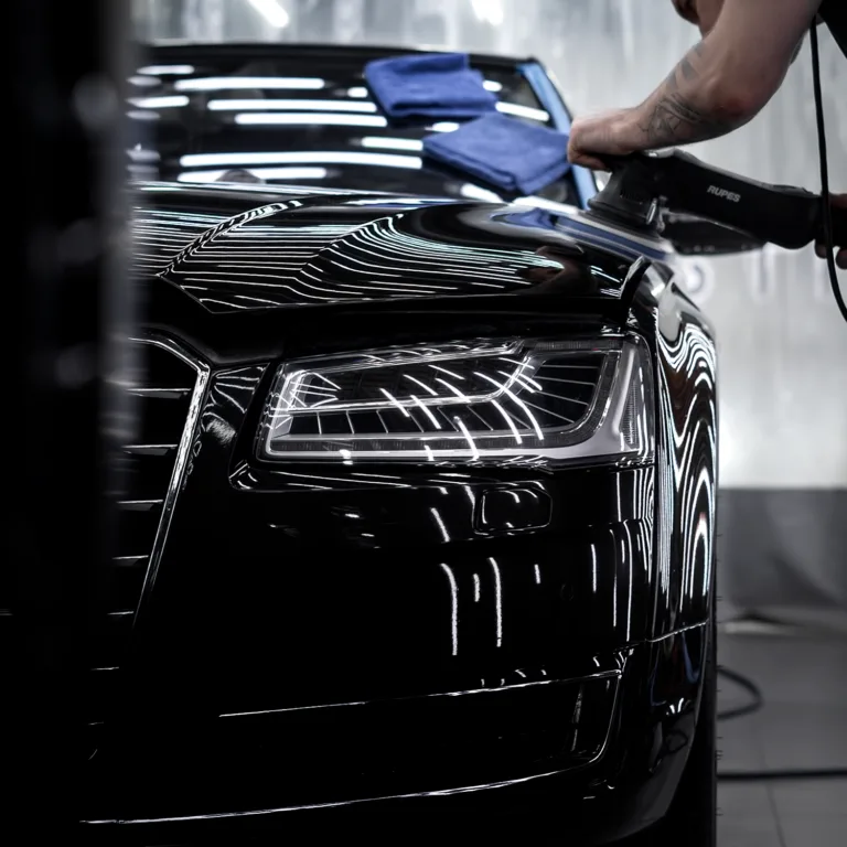 Полировка и нанесение керамики Gyeon на ЛКП Audi A8 Long