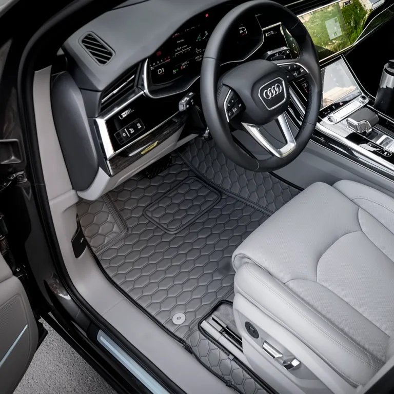 Комплект ковриков с максимальной защитой пола для Audi Q7