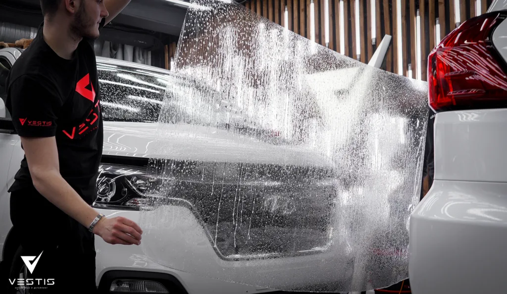 Защита кузова и лобового стекла антигравийной пленкой Hyundai H1 1 Защита кузова и лобового стекла антигравийной пленкой Hyundai H1