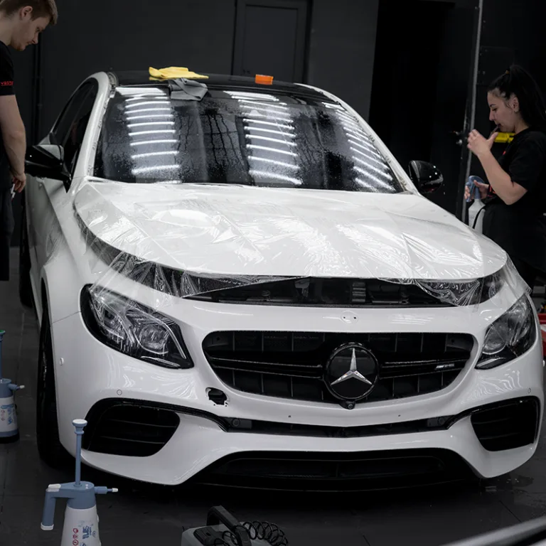 Антигравийная пленка и химчистка салона Mercedes Benz E63S