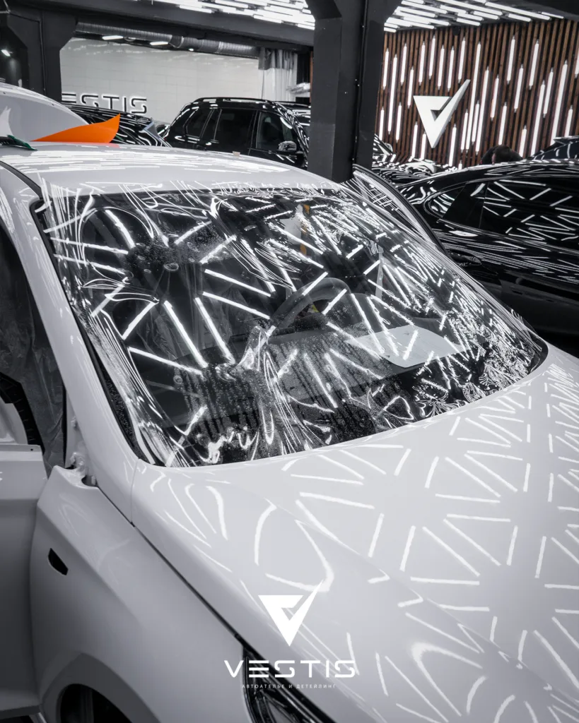 Полная оклейка антигравийной пленкой Hyundai Solaris