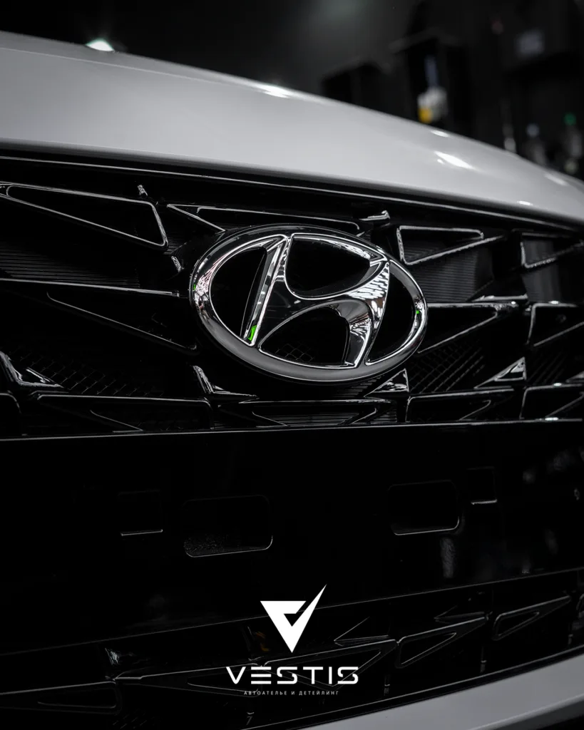 Полная оклейка антигравийной пленкой Hyundai Solaris