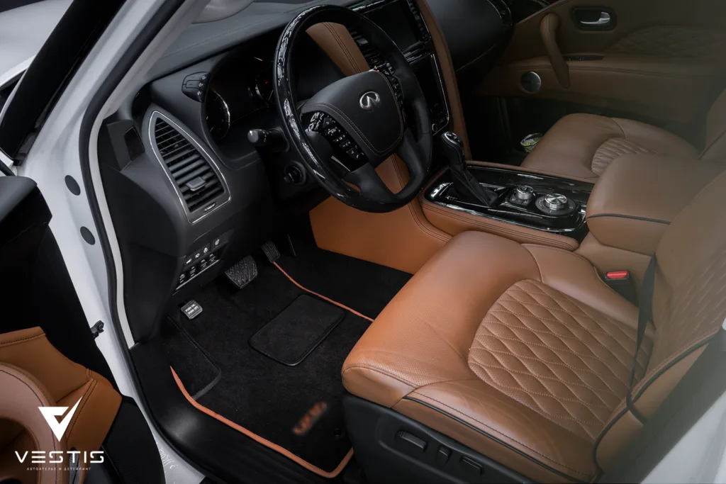 Комплект ковриков из плотного немецкого ворса в Infiniti QX80 2 Комплект ковриков из плотного немецкого ворса в Infiniti QX80