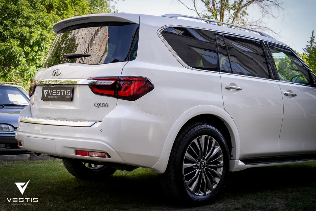 Полная оклейка антигравийной пленкой кузова Infiniti QX80 13 Полная оклейка антигравийной пленкой кузова Infiniti QX80