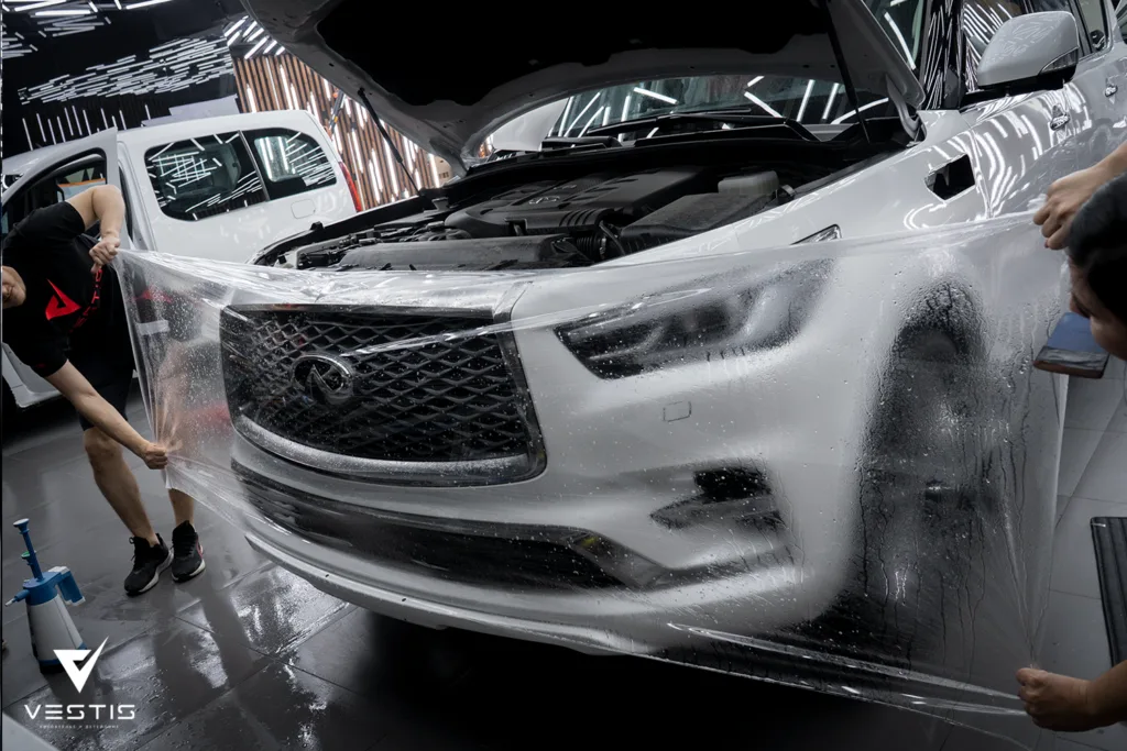 Полная оклейка антигравийной пленкой кузова Infiniti QX80 2 Полная оклейка антигравийной пленкой кузова Infiniti QX80