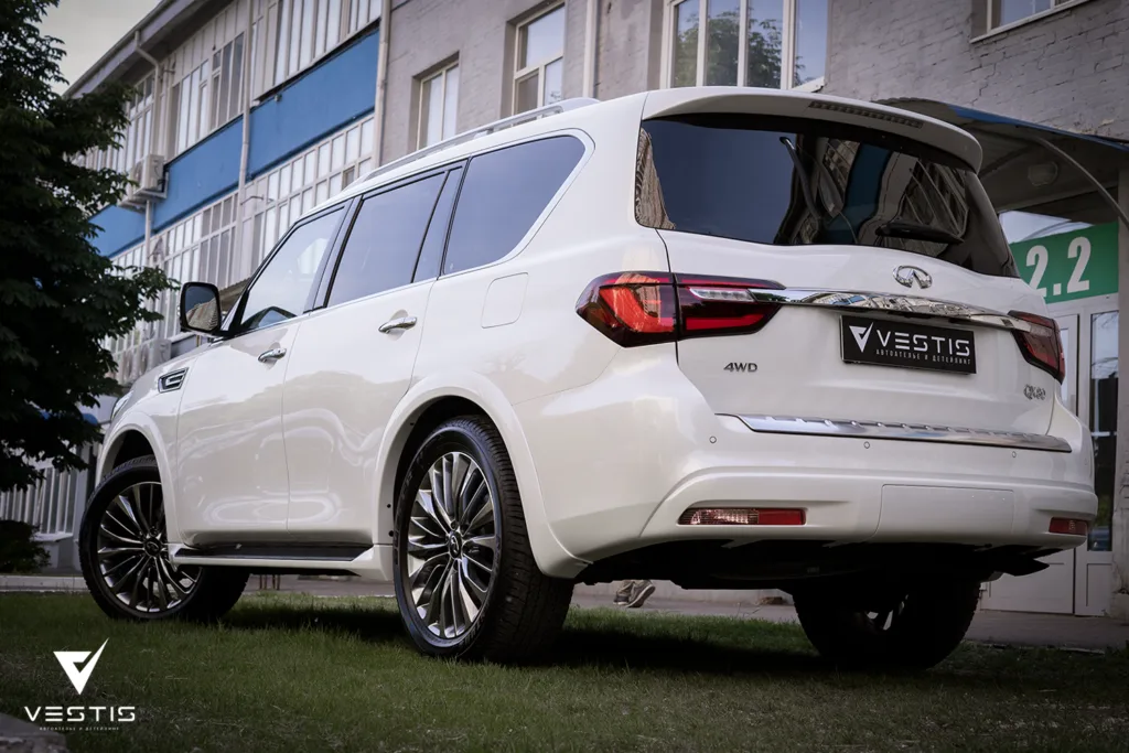 Полная оклейка антигравийной пленкой кузова Infiniti QX80 12 Полная оклейка антигравийной пленкой кузова Infiniti QX80
