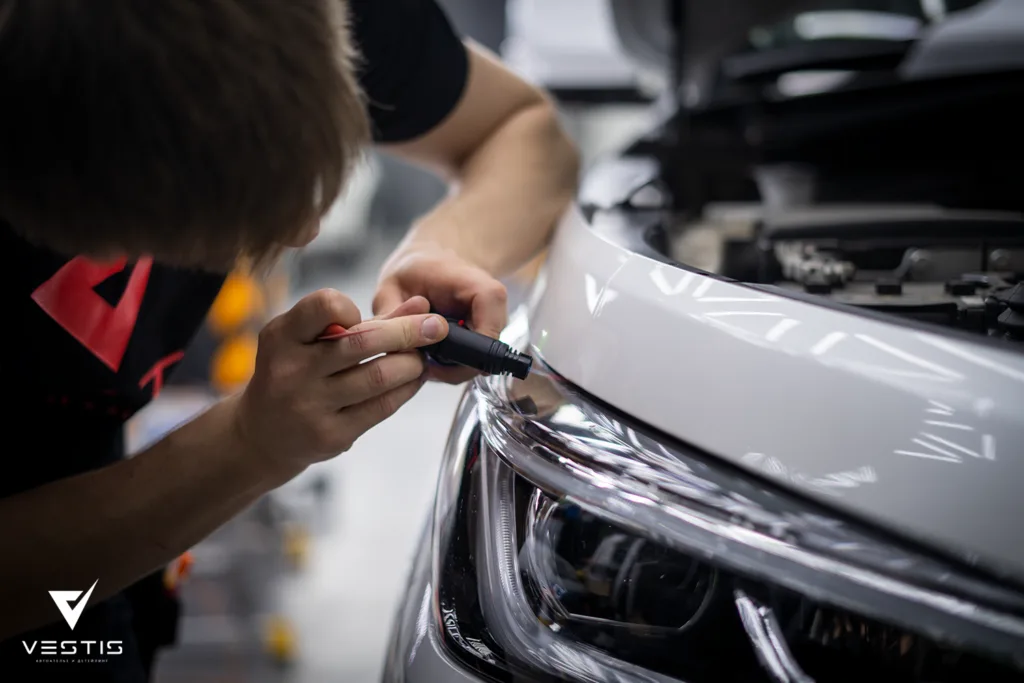 Полная оклейка антигравийной пленкой кузова Infiniti QX80 9 Полная оклейка антигравийной пленкой кузова Infiniti QX80