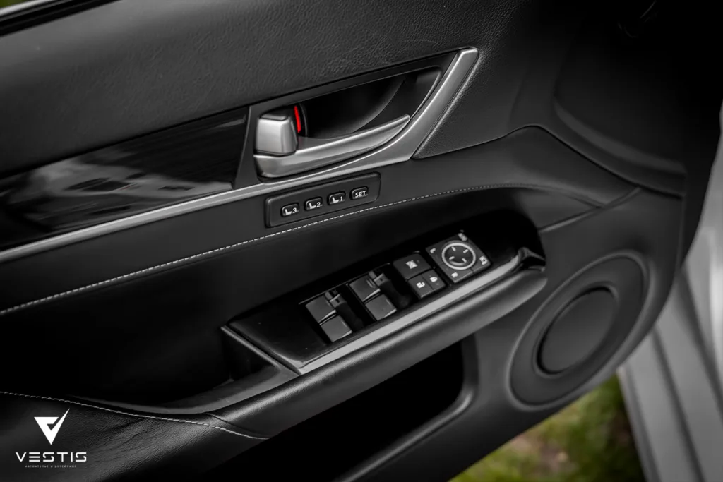 Предпродажаная подготовка и фотосет Lexus GS