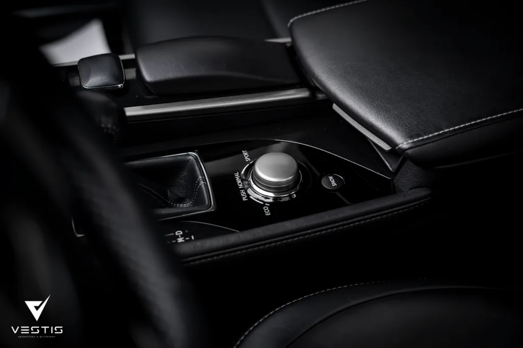 Предпродажаная подготовка и фотосет Lexus GS