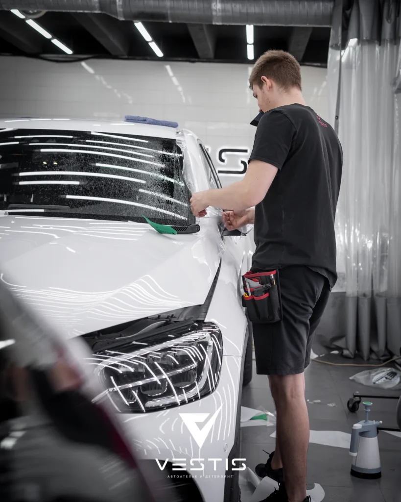 Установка антигравийной пленки на кузов Mercedes Benz GLC
