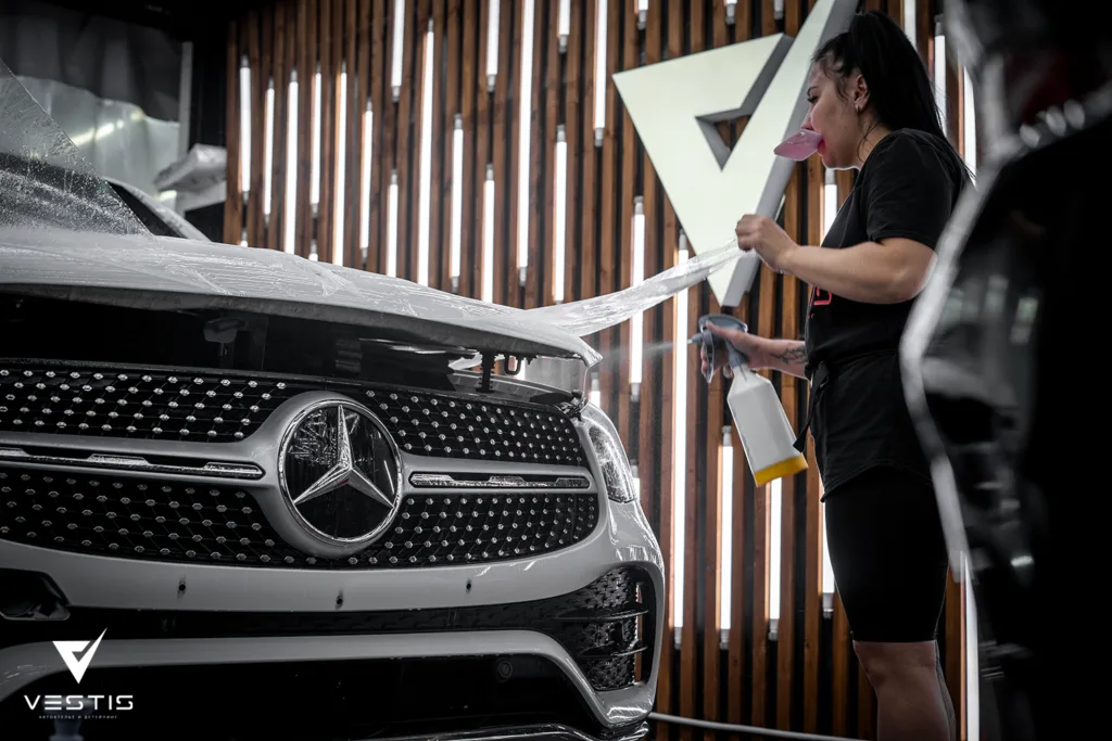 Установка антигравийной пленки на кузов Mercedes Benz GLC