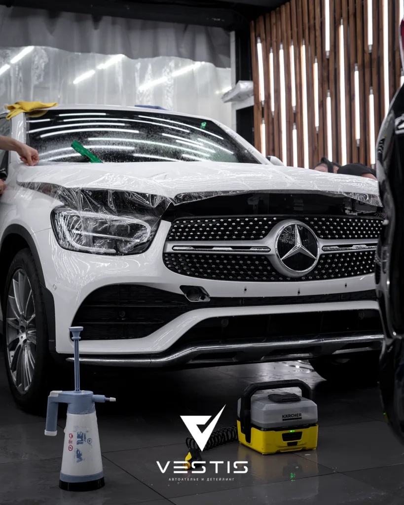 Установка антигравийной пленки на кузов Mercedes Benz GLC