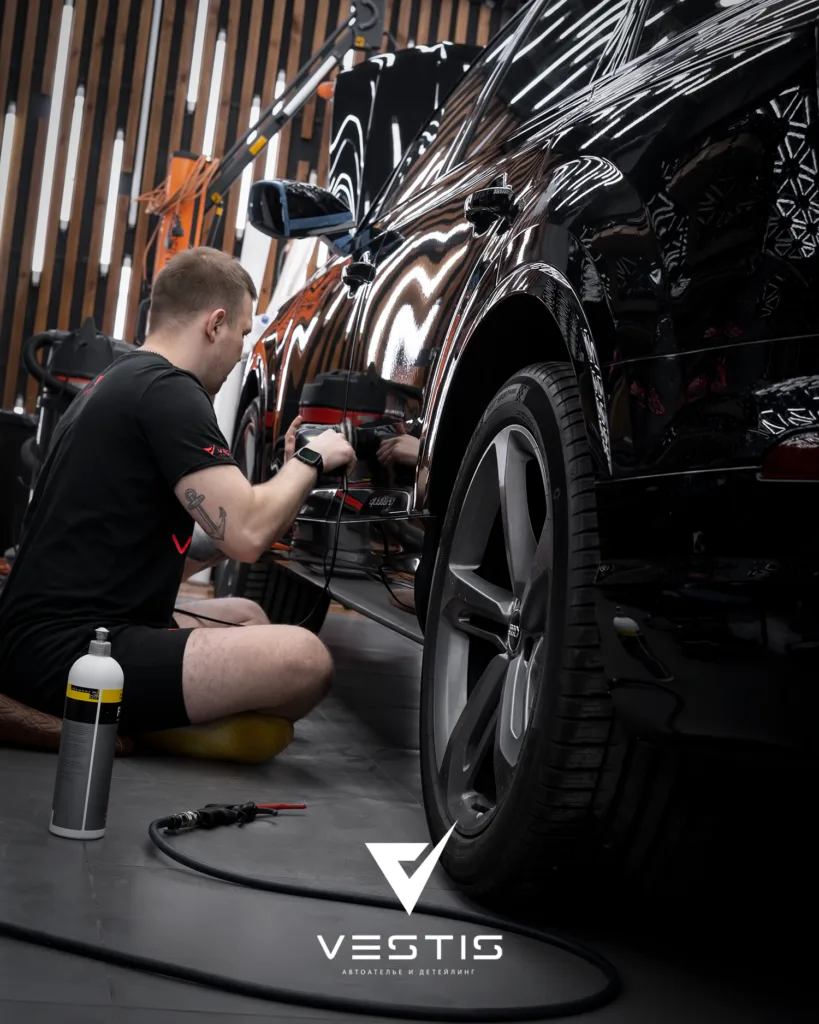 Полировка, керамика ЛКП и химчистка салона Audi Q7 2 Полировка, керамика ЛКП и химчистка салона Audi Q7