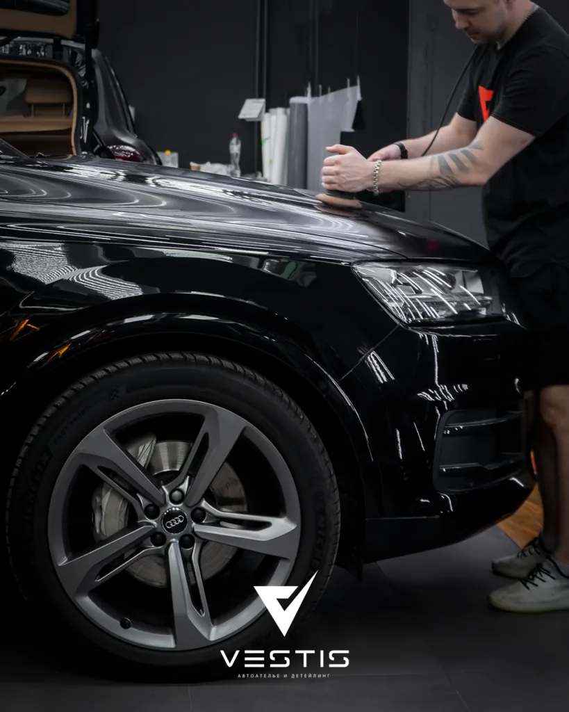 Полировка, керамика ЛКП и химчистка салона Audi Q7 3 Полировка, керамика ЛКП и химчистка салона Audi Q7