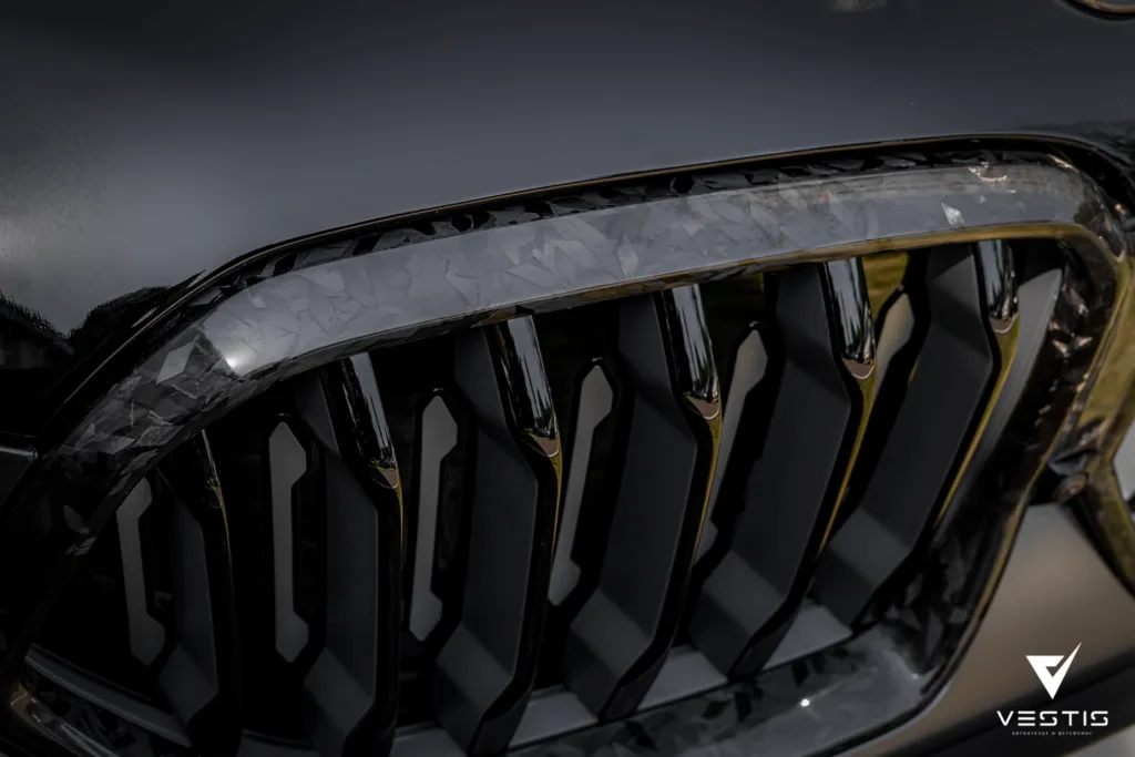 Карбоновая решетка радиатора для BMW X6 G06 1 Карбоновая решетка радиатора для BMW X6 G06