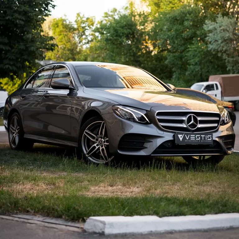 Полировка ЛКП и нанесение керамики Mercedes Benz E Class