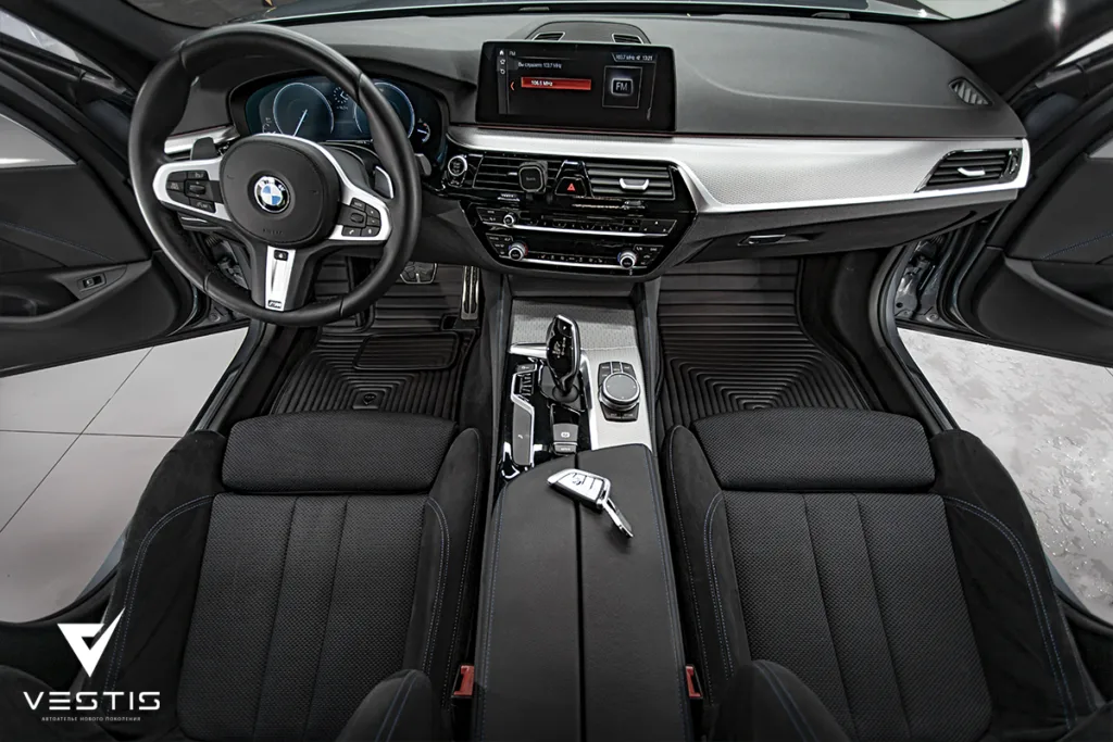 Комплект ковриков в индивидуальном дизайне для BMW 5 G30