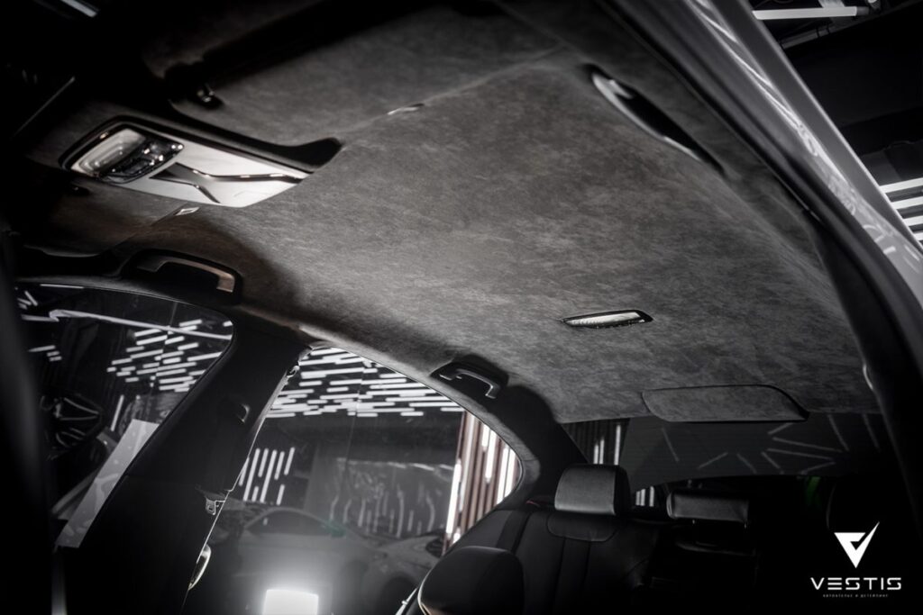 Перетяжка потолка и шумоизоляция крыши BMW 5 Series 1 BMW 5 - Перетяжка потолка и шумоизоляция крыши