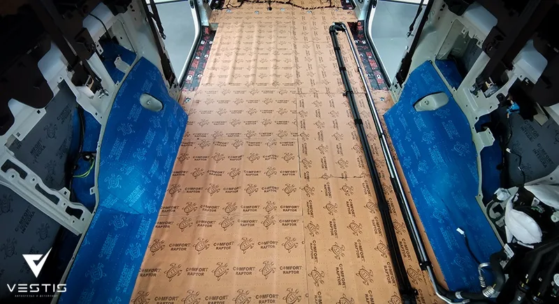 Шумоизоляция пола и колесных арок Peugeot Traveller 1 Peugeot Traveller Пленка и шумоизоляция пола8