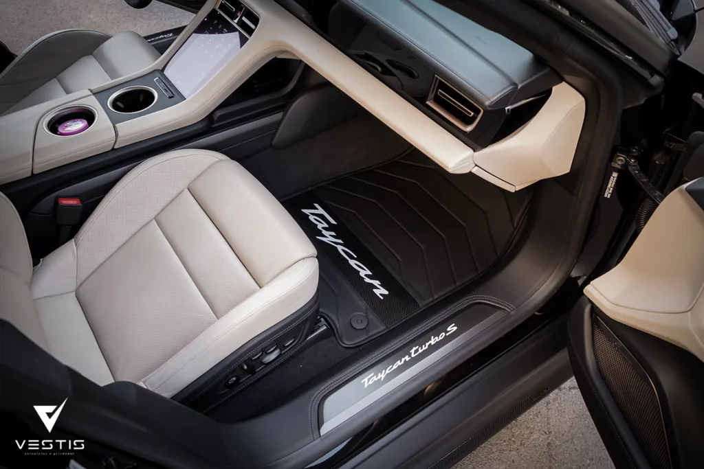 Карбон, перешив, шумоизоляция и коврики для Porsche Taycan 38 Porsche Taycan Комплект премиум с карбоном6