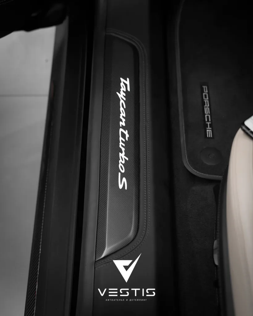 Карбон, перешив, шумоизоляция и коврики для Porsche Taycan 21 Porsche Taycan Перешив карбон и шумоизоляция59