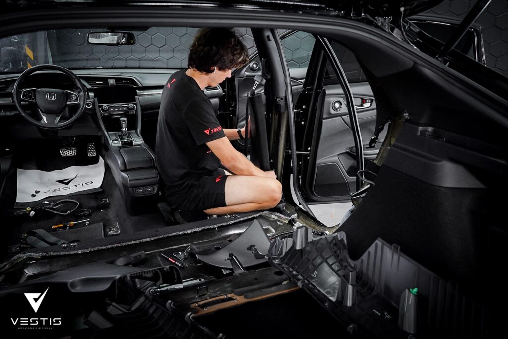 Honda Civic Перешив аквапринт реставрация дисков замена ремней шумоизоляция и полировка коврики керамика Graphen2