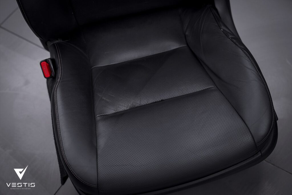 Комплексная химчистка салона Toyota Camry 4 Toyota Camry Химчистка2