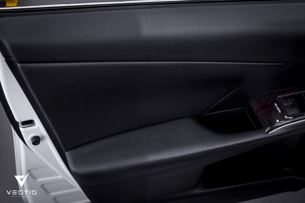 Комплексная химчистка салона Toyota Camry 6 Toyota Camry Химчистка6