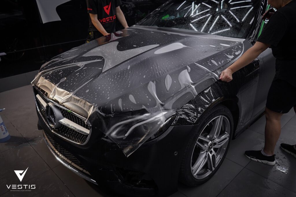 Защита кузова Mercedes-Benz E Coupe матовой пленкой Suntek 4 Mercedes Benz E Coupe Матовая пленка и антихром15