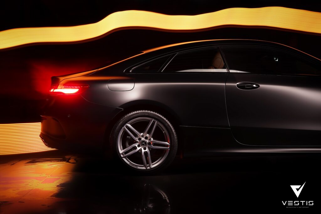 Защита кузова Mercedes-Benz E Coupe матовой пленкой Suntek 13 Mercedes Benz E Coupe Матовая пленка и антихром27