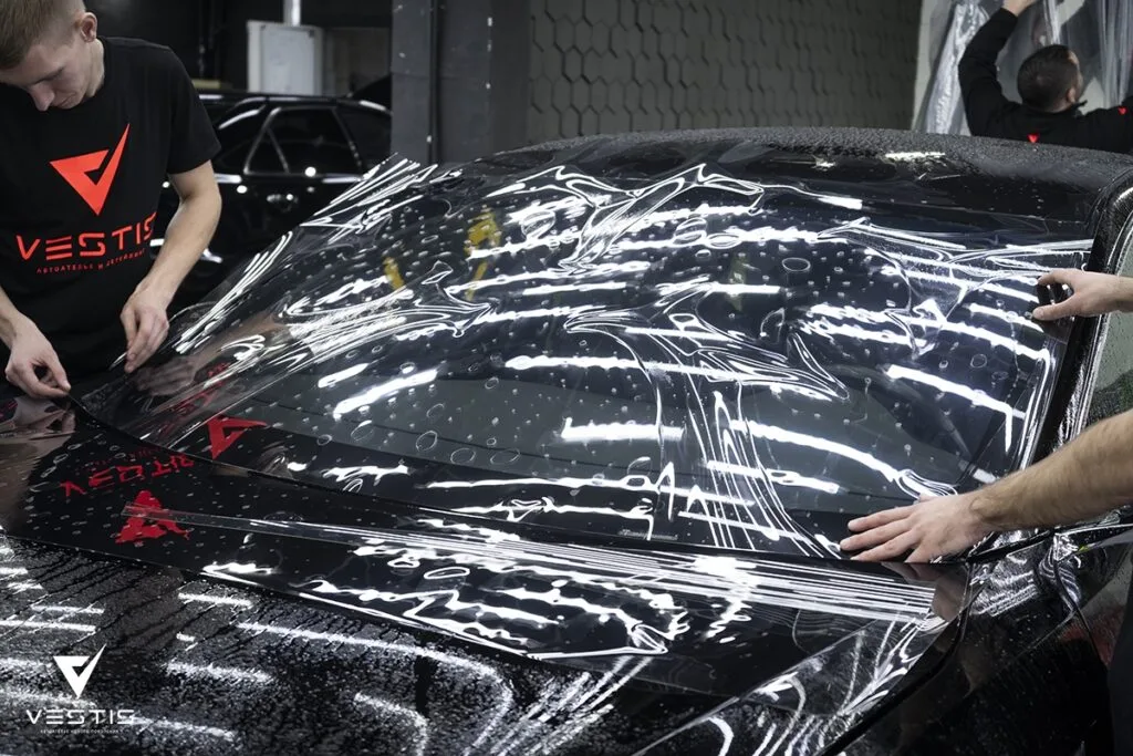 Tesla Model S Андрей С КОПИРАЙТОМ Бронь лобового2